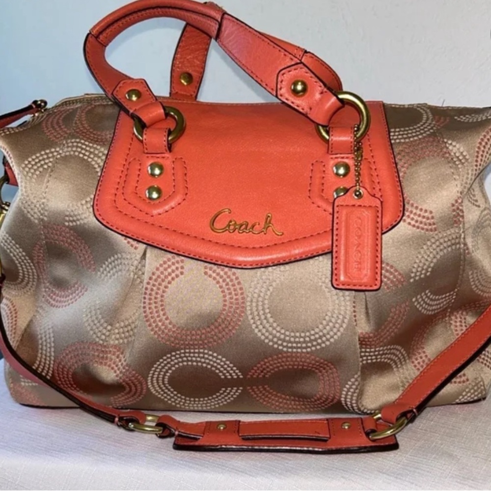 COPY - Coach shoulder bag coral and tan F20027